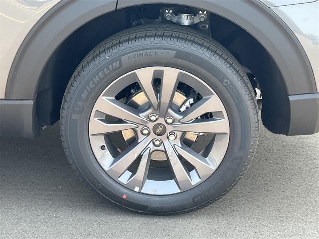 new 2025 Ford Explorer car