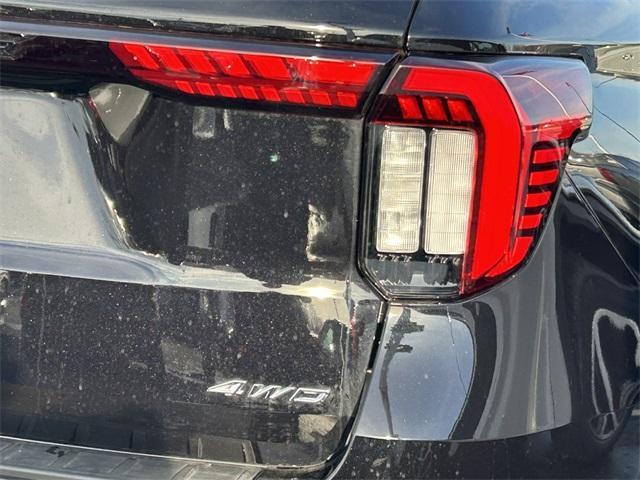 new 2025 Ford Explorer car