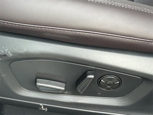 new 2025 Ford Explorer car