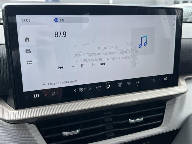 new 2025 Ford Explorer car