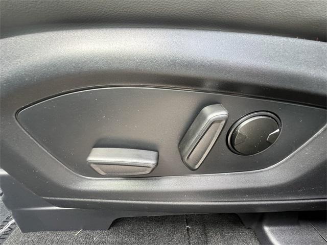 new 2025 Ford Explorer car