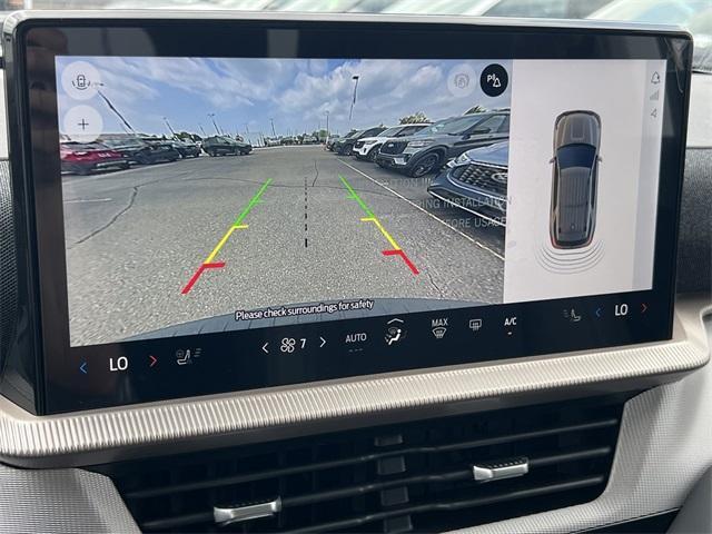 new 2025 Ford Explorer car