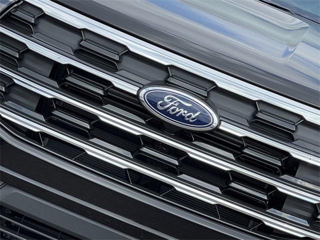 new 2025 Ford Explorer car