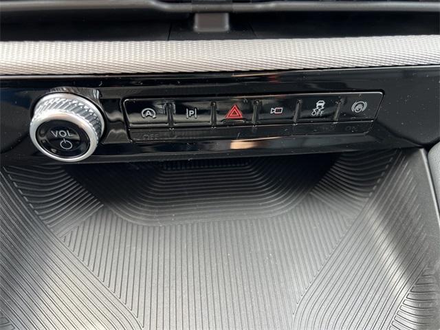new 2025 Ford Explorer car