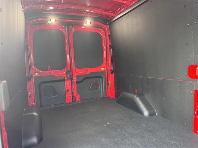 new 2025 Ford Transit-250 car