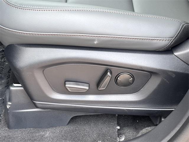 new 2025 Ford Explorer car