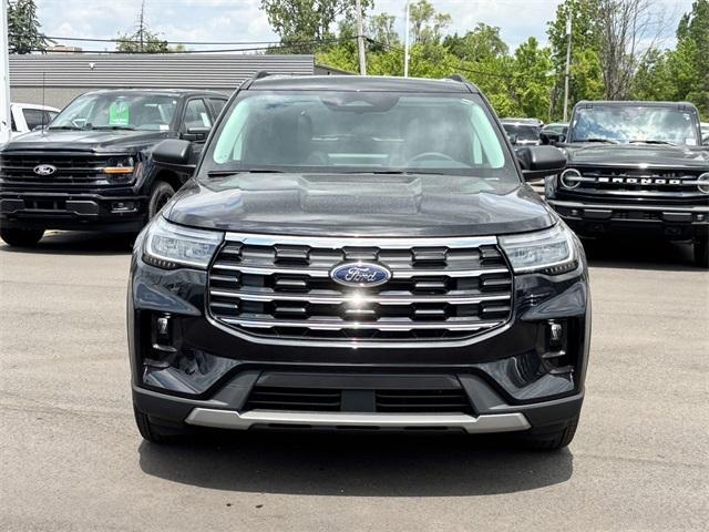 new 2025 Ford Explorer car