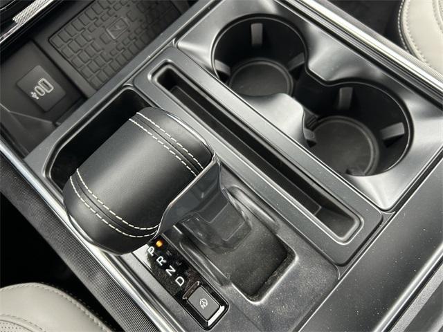 new 2025 Ford F-150 Lightning car