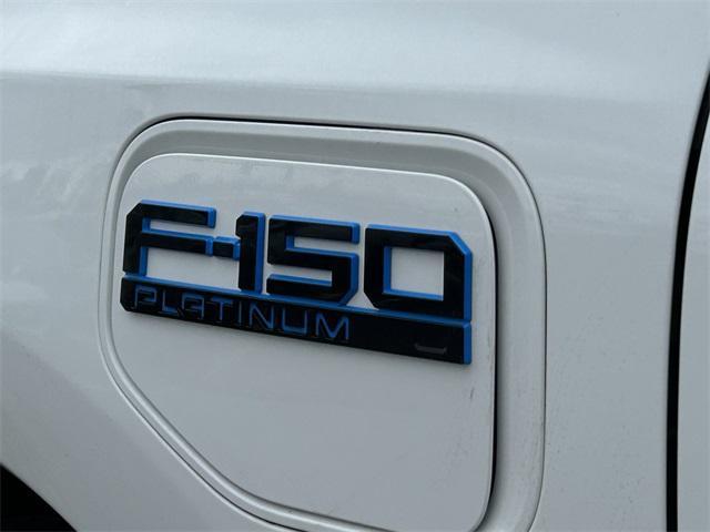 new 2025 Ford F-150 Lightning car