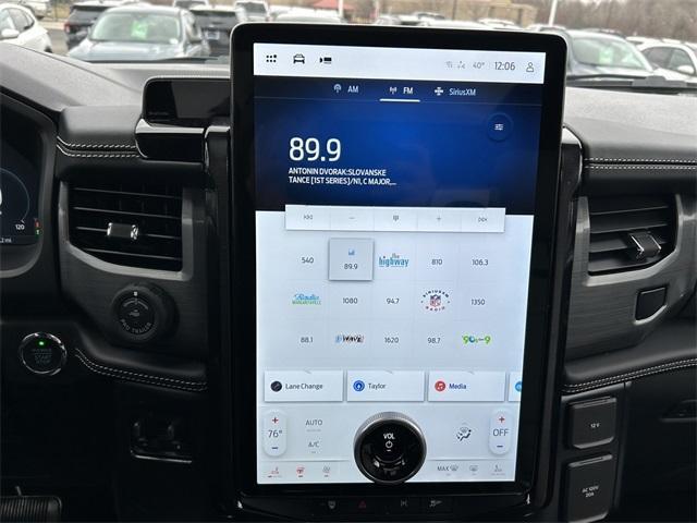 new 2025 Ford F-150 Lightning car