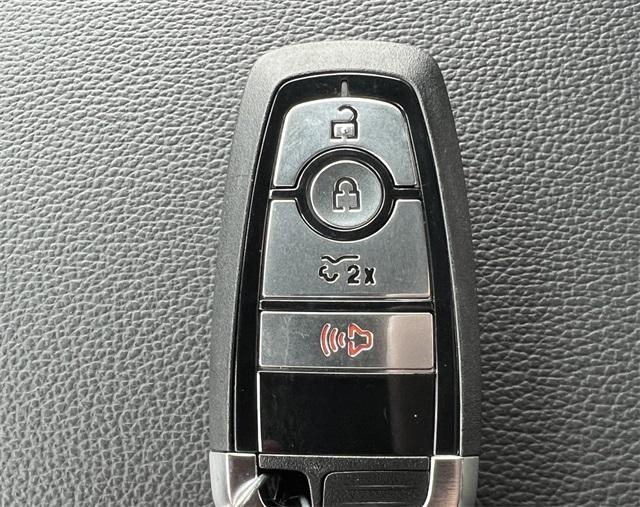 new 2025 Ford F-150 Lightning car