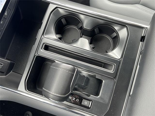 new 2025 Ford F-150 Lightning car