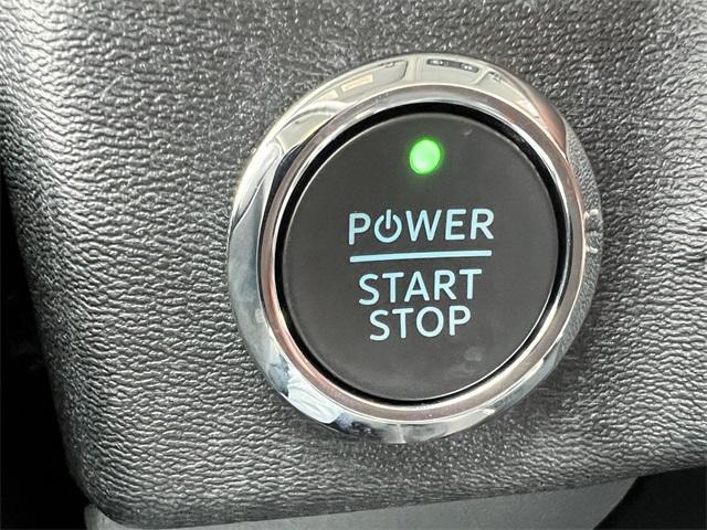 new 2025 Ford F-150 Lightning car