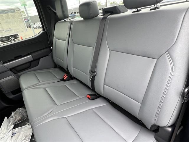 new 2025 Ford F-150 Lightning car