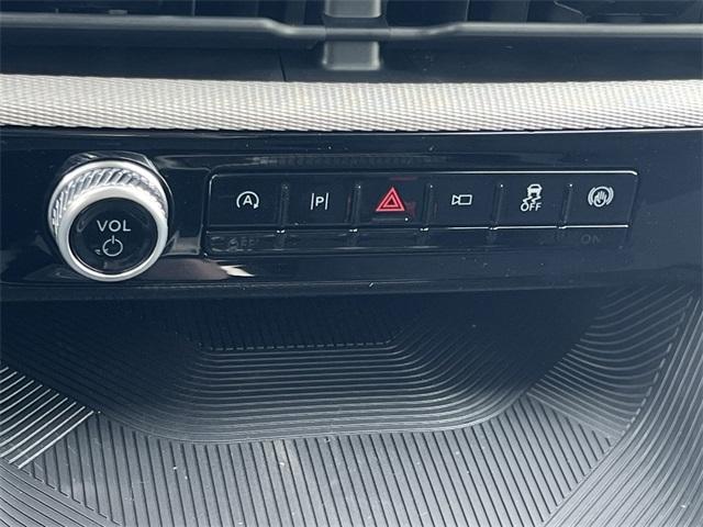 new 2025 Ford Explorer car