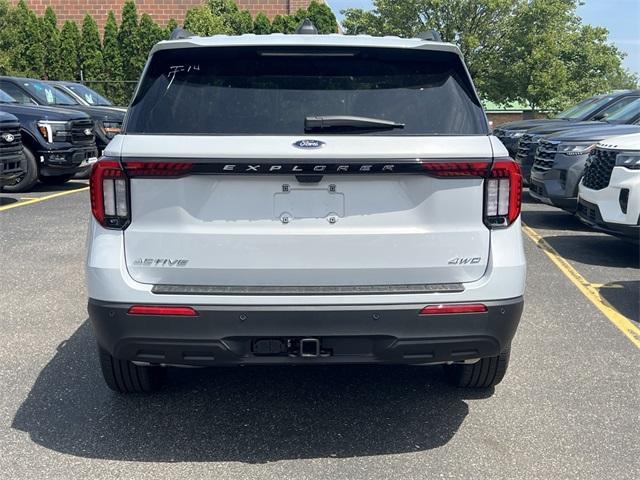 new 2025 Ford Explorer car