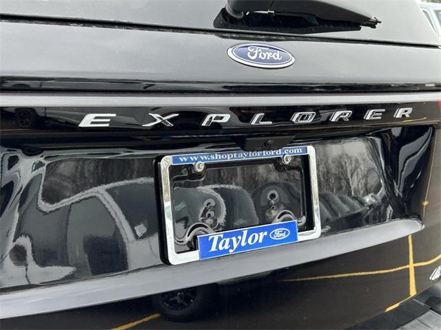 new 2025 Ford Explorer car