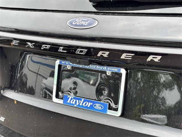 new 2025 Ford Explorer car
