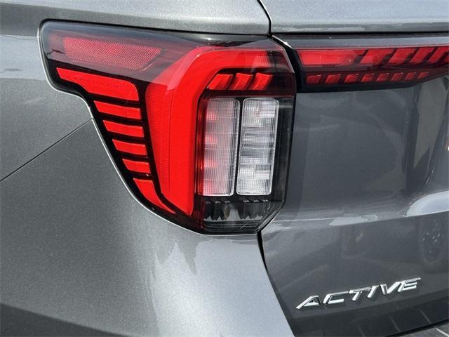 new 2025 Ford Explorer car
