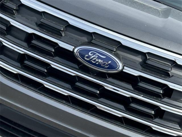 new 2025 Ford Explorer car