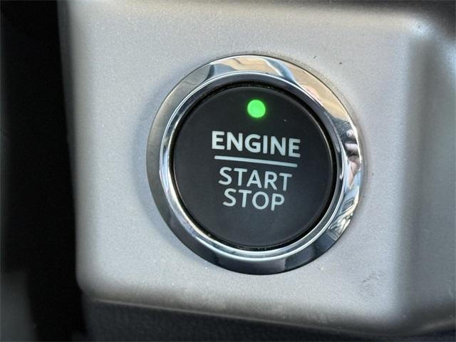 used 2023 Ford Expedition car, priced at $47,649