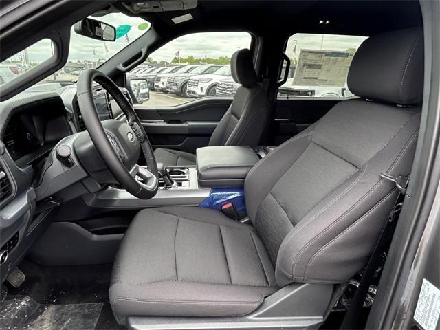 new 2025 Ford F-150 car