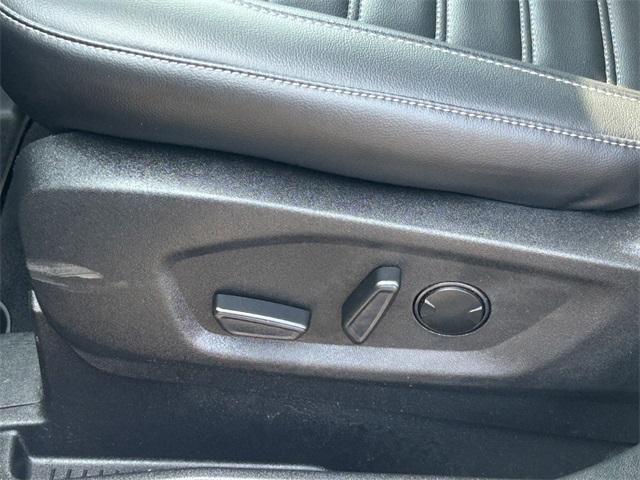 used 2023 Ford Edge car, priced at $30,496