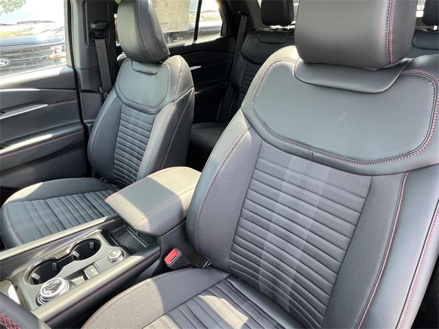 new 2025 Ford Explorer car