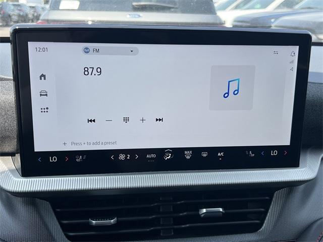 new 2025 Ford Explorer car