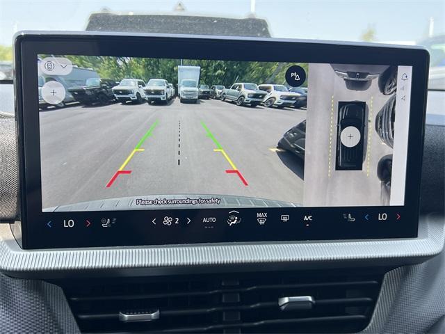 new 2025 Ford Explorer car