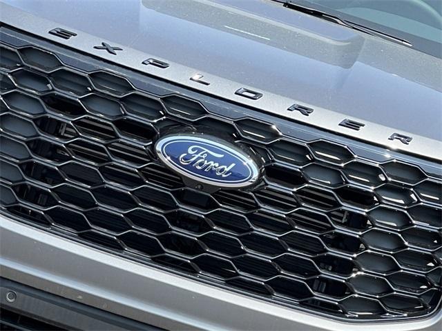 new 2025 Ford Explorer car