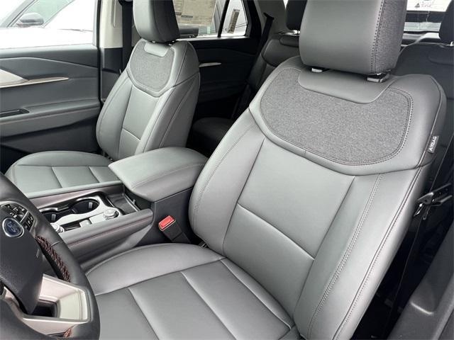 new 2025 Ford Explorer car