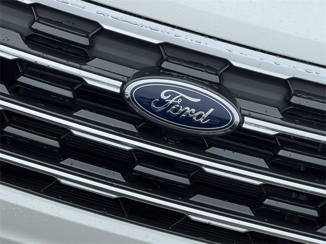 new 2025 Ford Explorer car
