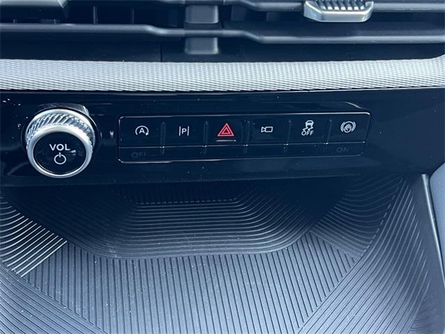 new 2025 Ford Explorer car