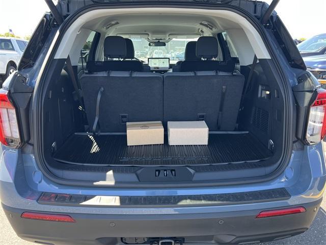 new 2025 Ford Explorer car