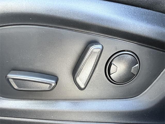 new 2025 Ford Explorer car
