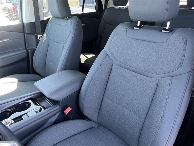 new 2025 Ford Explorer car