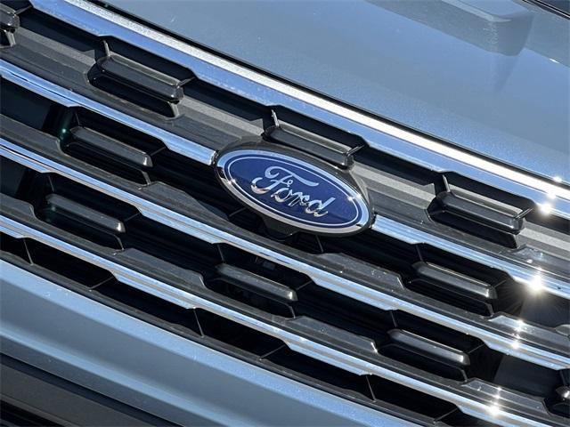 new 2025 Ford Explorer car