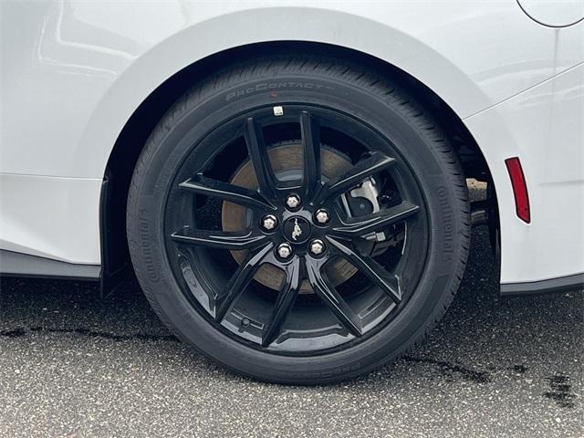 new 2025 Ford Mustang car