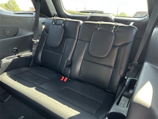 new 2025 Ford Explorer car