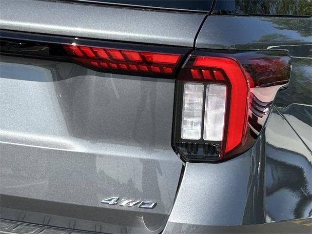 new 2025 Ford Explorer car