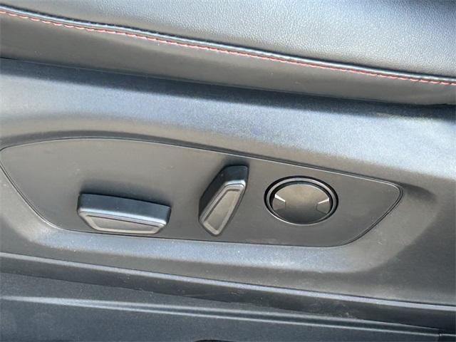 new 2025 Ford Explorer car