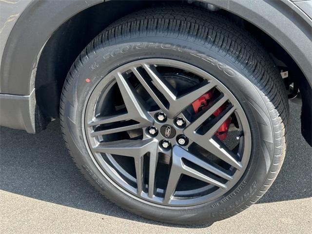 new 2025 Ford Explorer car