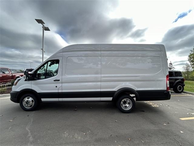 new 2024 Ford Transit-350 car