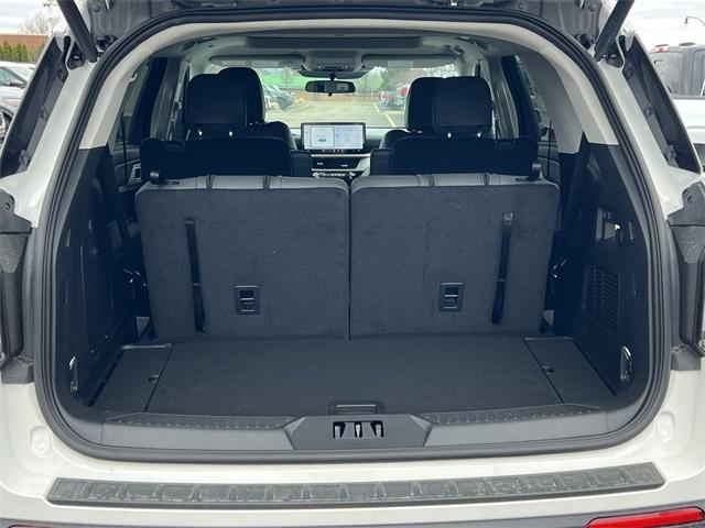 new 2025 Ford Explorer car