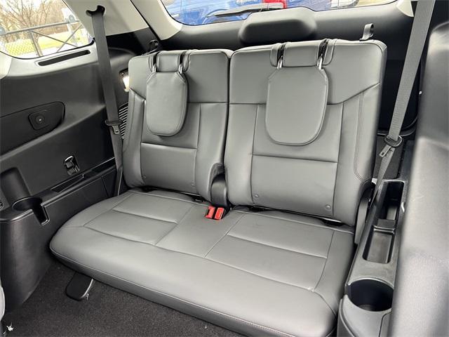 new 2025 Ford Explorer car