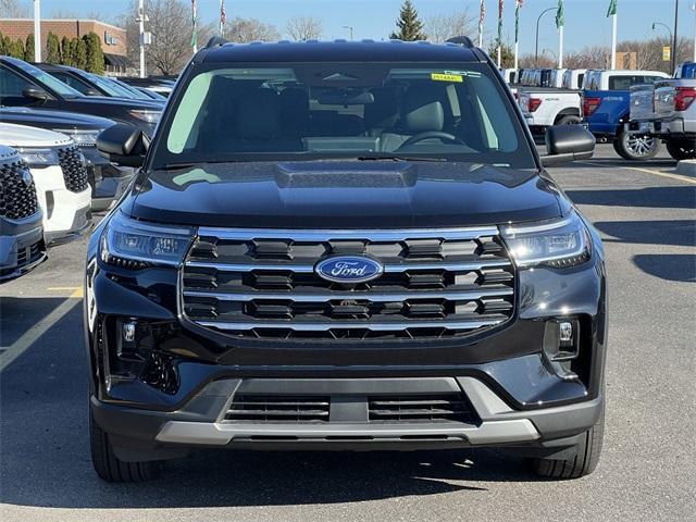 new 2025 Ford Explorer car