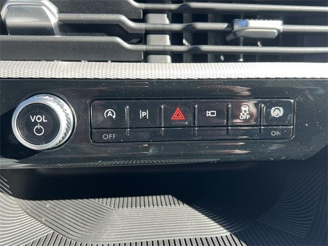 new 2025 Ford Explorer car