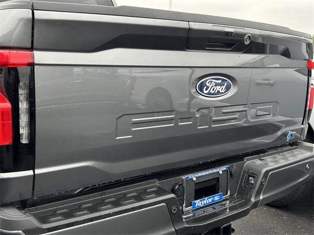 new 2025 Ford F-150 Lightning car
