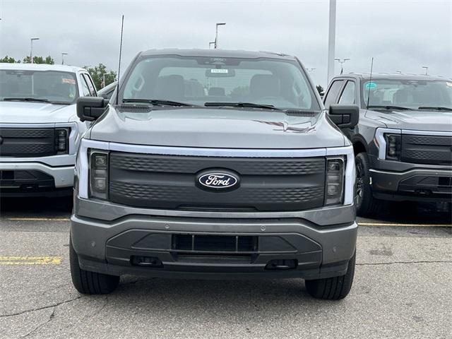 new 2025 Ford F-150 Lightning car